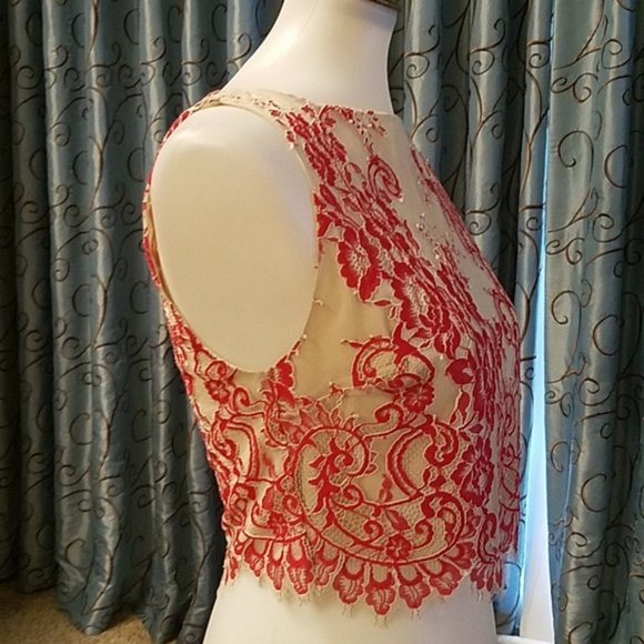 Sale! Alice + Olivia Avani lace tank - Picture 4 of 7